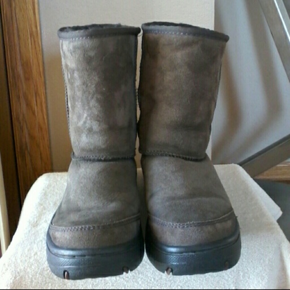 UGG boots chocolate brown ultra - Picture 2 of 8
